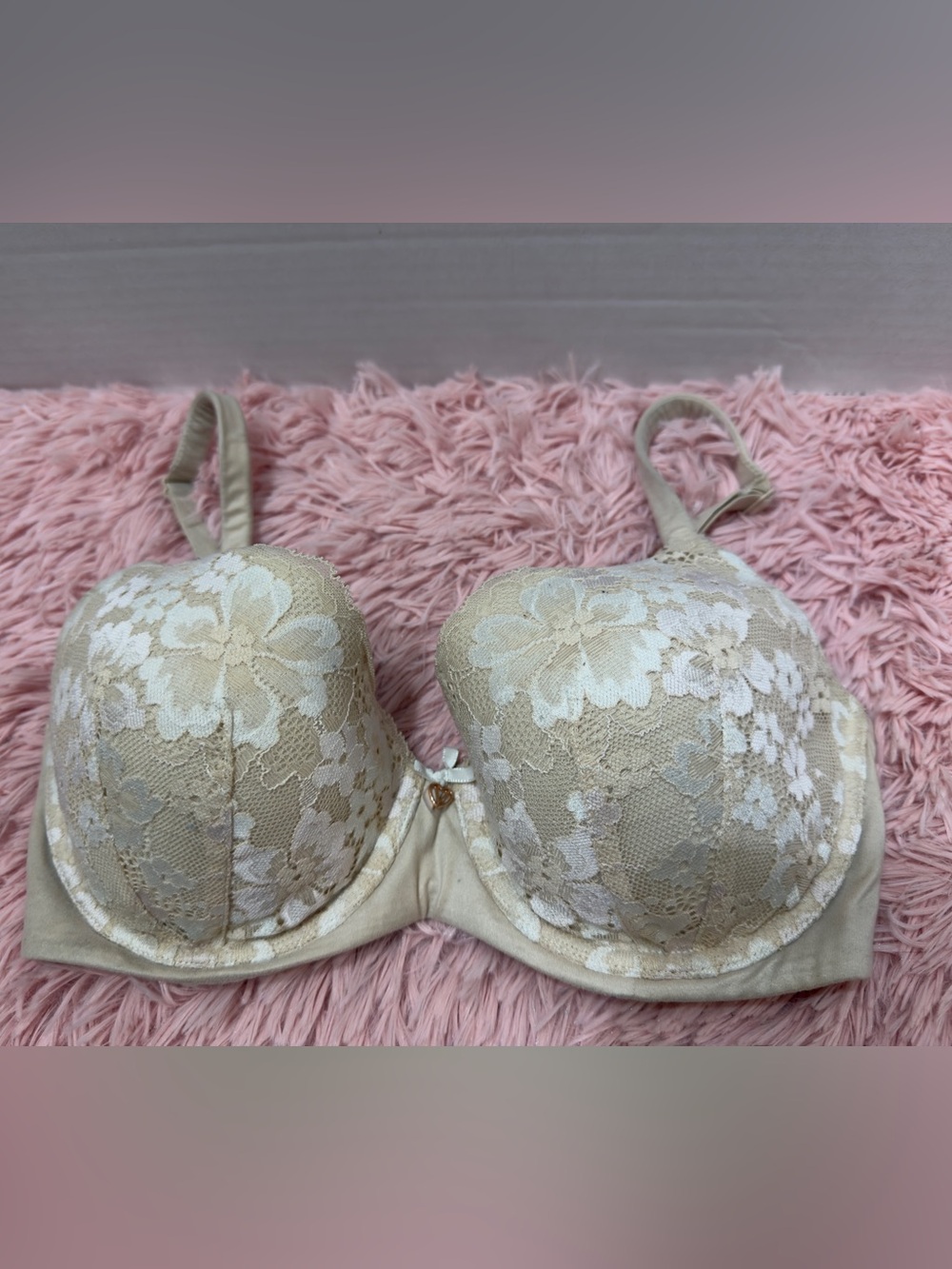 Victoria's Secret Beige White Lace Lined-Demi Push-Up Bra Sz 32DD EUC